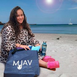 MJAV shopper